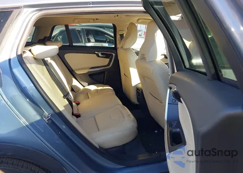 2017 Volvo V60 Cross Country T5 from USA, damaged, VIN YV440MWK1H1037899